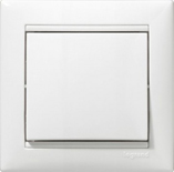 Legrand: Серия Valena Classic